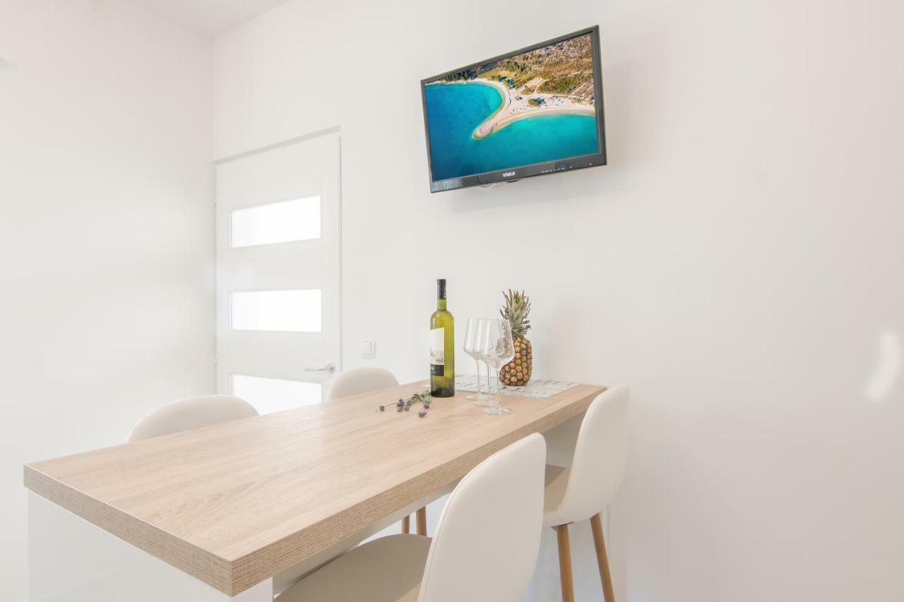 Apartment Holiday Makarska Exterior foto